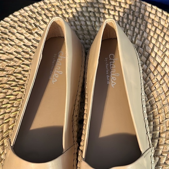 New Charles by Charles David Charles White Omega Flats Espadrilles Size 8.5M - Picture 6 of 8